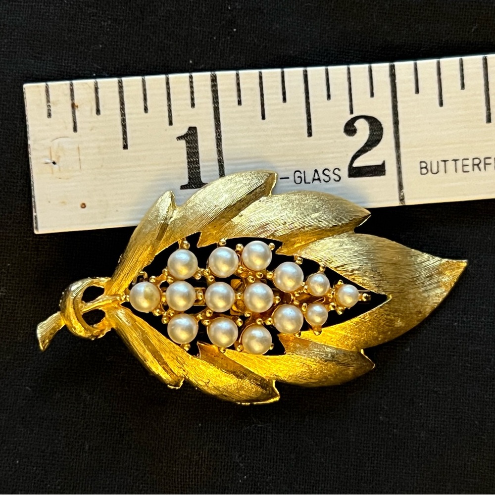 Vintage JJ Brooch - Picture 7 of 10